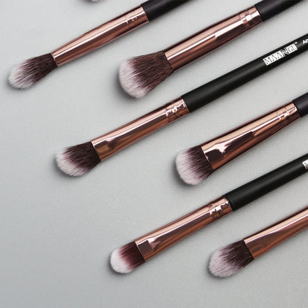💄13PCS Pro Eye Makeup Brush Set – Soft Blending Eyeshadow Brushes for Flawless Eye Looks | Premium Beauty Tools for Beginners & Makeup Artists