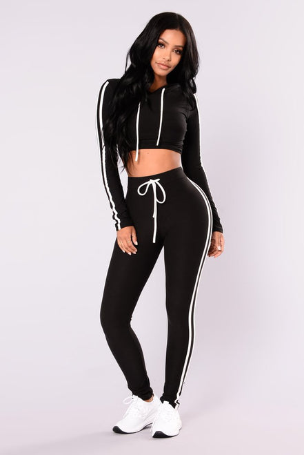 🔥Women’s Slim Fit Crop Hoodie Tracksuit Set – 2 Piece Casual Lounge & Streetwear Outfit