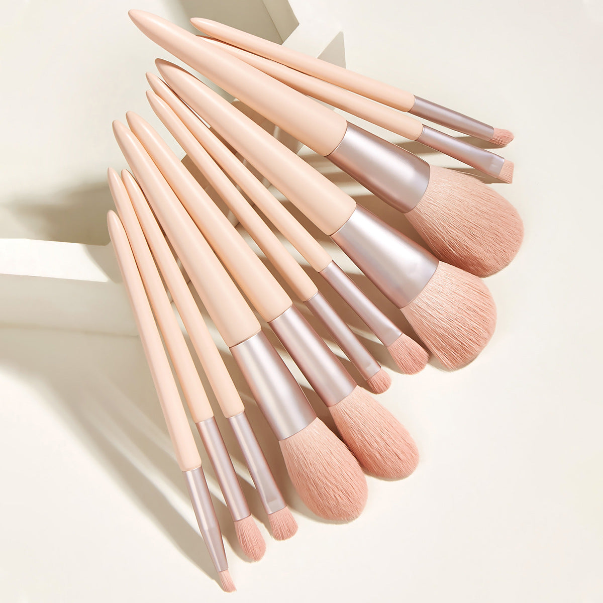 💖GlowGlam Beauty Brush Kit – 12-Piece Flawless Makeup Brush Set for Everyday Glam