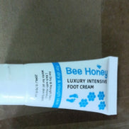 Honey Moisturizing cream foot cream leg cream