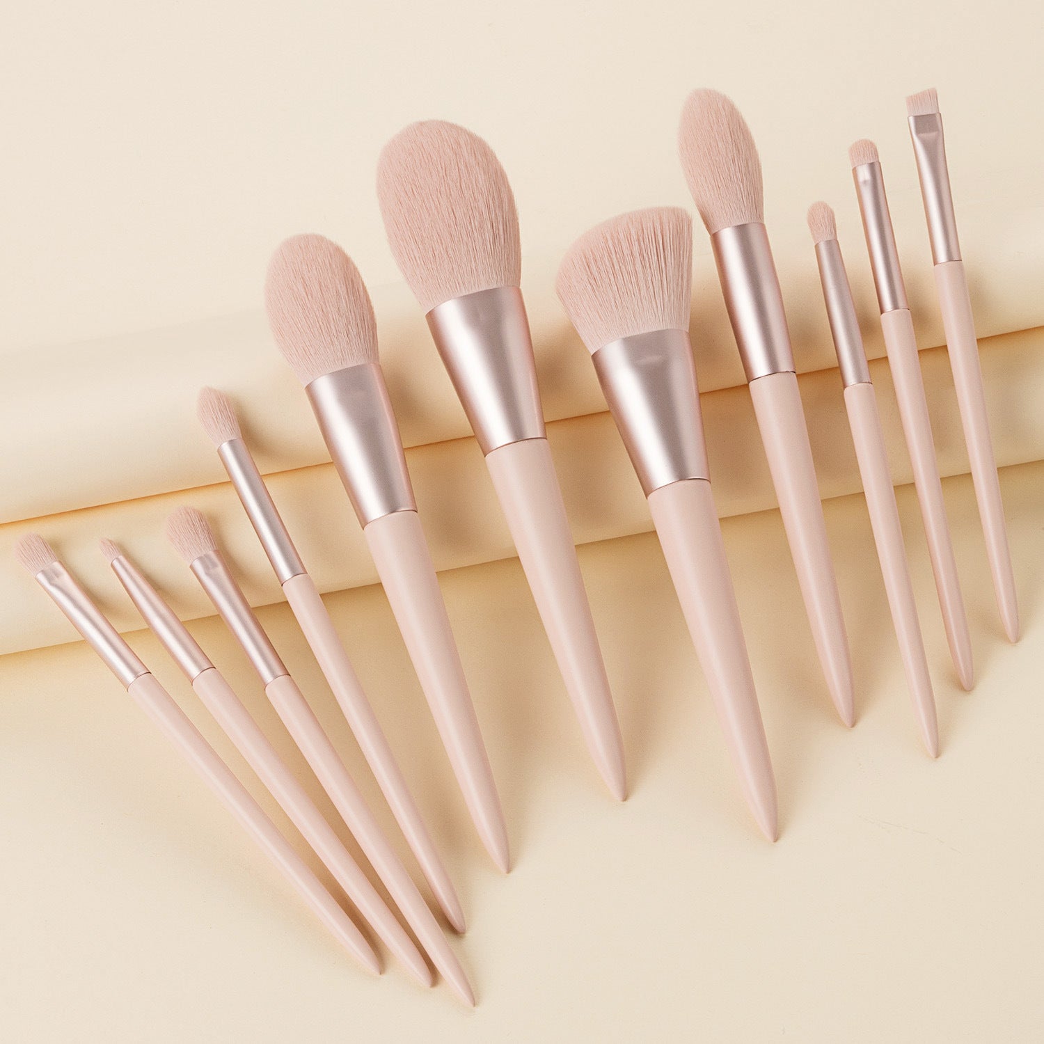 💖GlowGlam Beauty Brush Kit – 12-Piece Flawless Makeup Brush Set for Everyday Glam